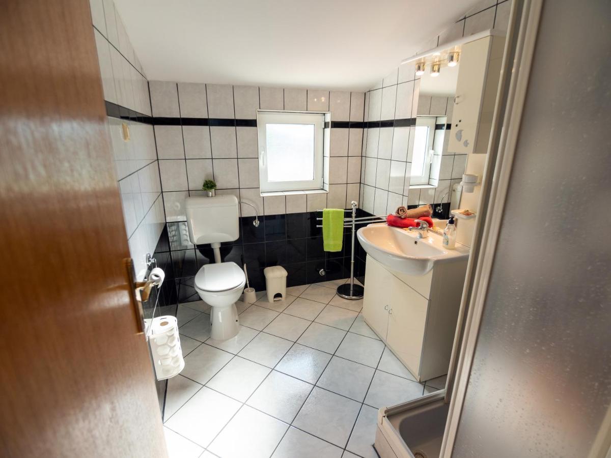 Apartments Rezek Supetarska Draga Ngoại thất bức ảnh