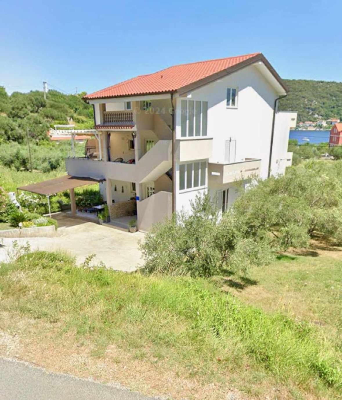 Apartments Rezek Supetarska Draga Ngoại thất bức ảnh