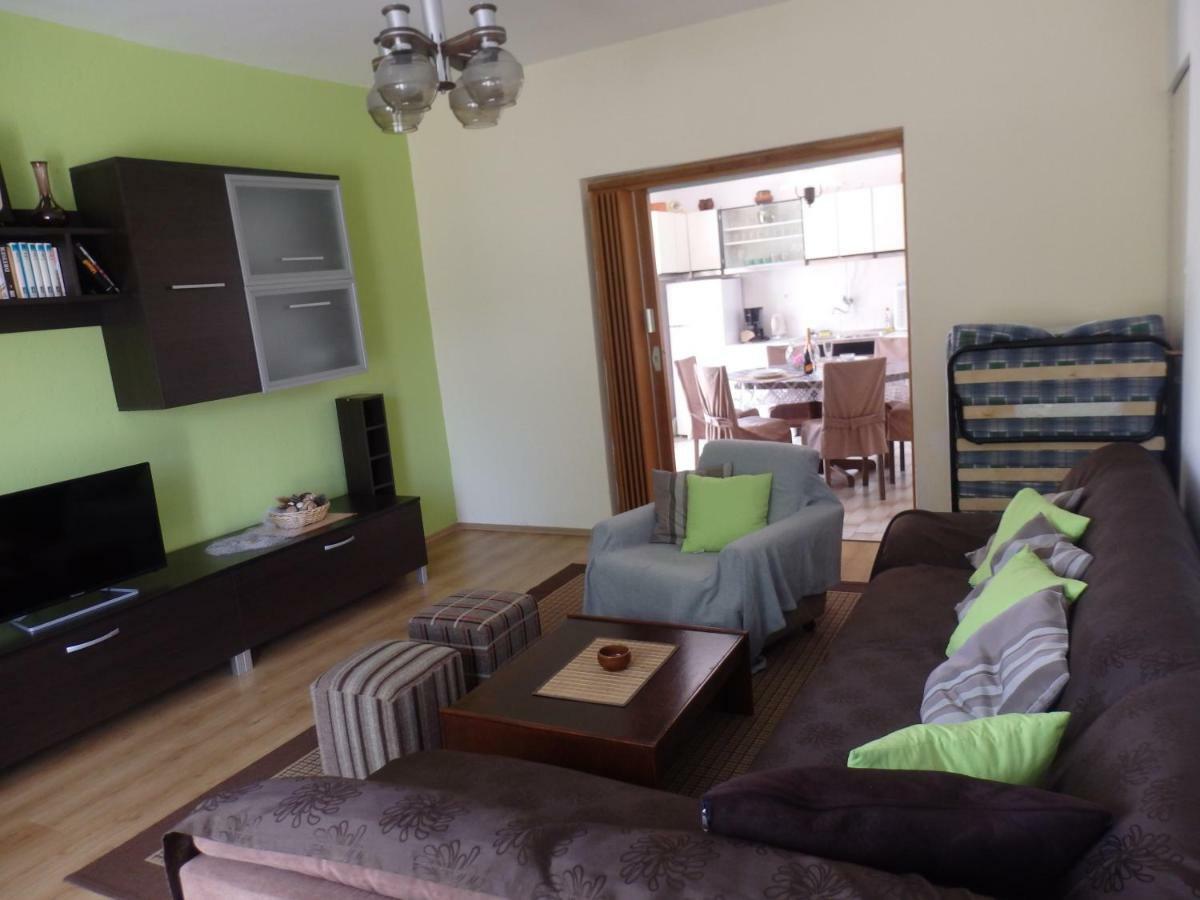 Apartments Rezek Supetarska Draga Ngoại thất bức ảnh